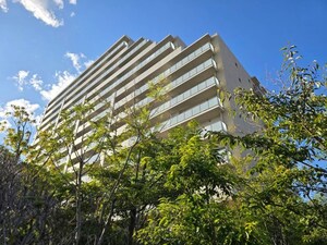 シンフォニア新千里南町ガーデンズA棟外観写真