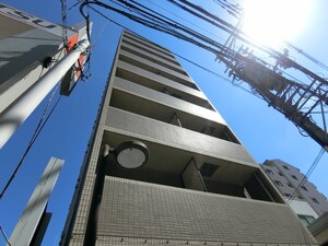 アヴァンセクール江坂外観写真