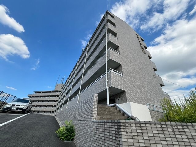 GranPino春日の物件外観写真