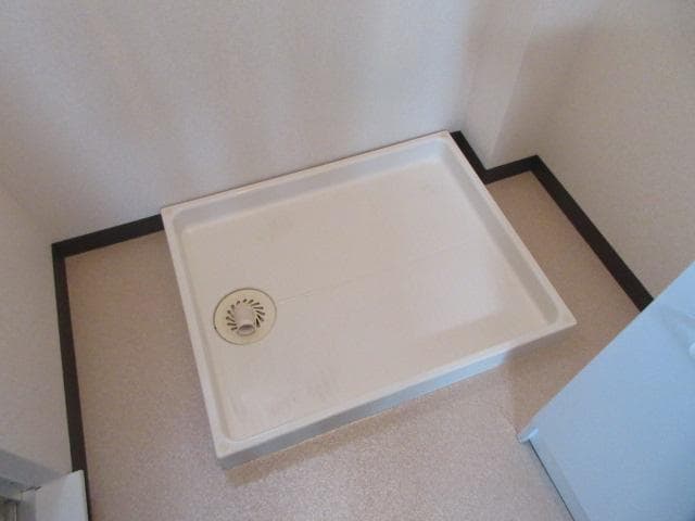 物件内観写真21　(洗濯機置場)