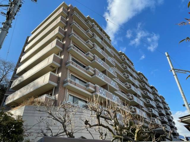 シャリエ大津朝日が丘