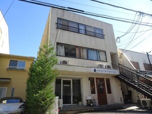星州ビル外観写真