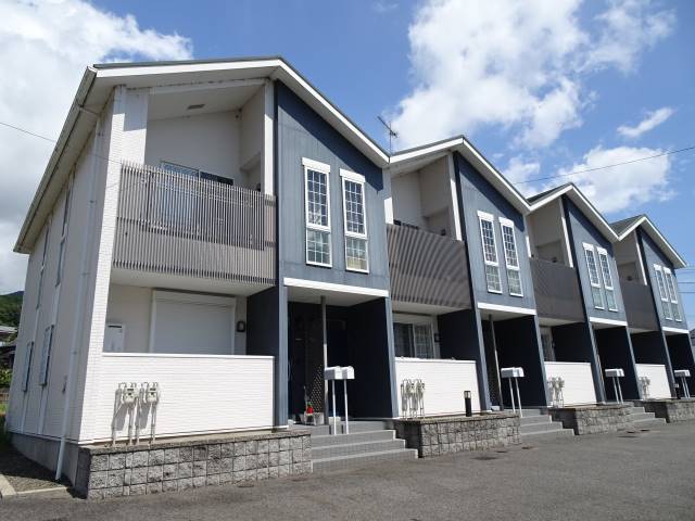 カサベルデ弐番館