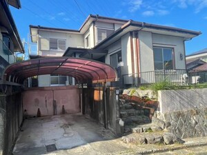 南郷4丁目貸家外観写真