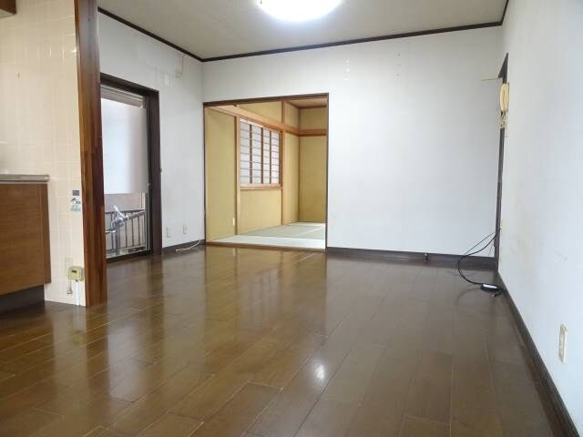 物件内観写真6　(リビング)