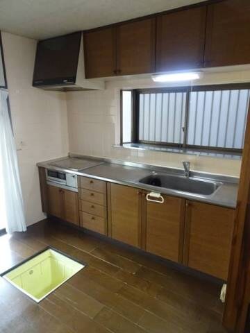 物件内観写真8　(システムキッチン)