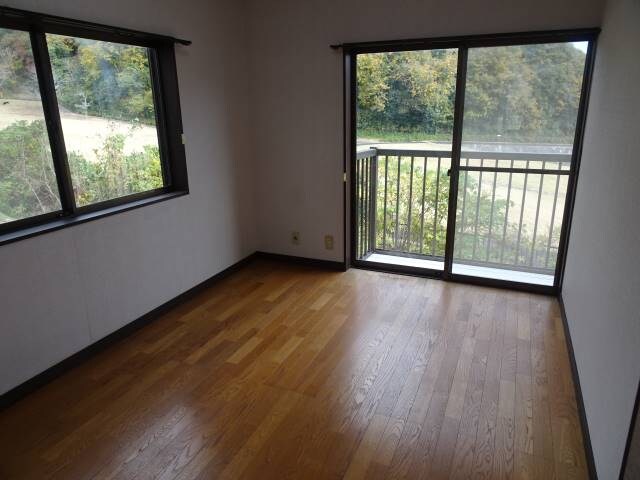 物件内観写真13　(洋室)