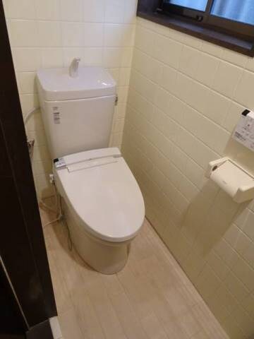 物件内観写真15　(温水洗浄便座)