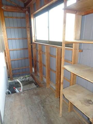 物件内観写真30　(物置)