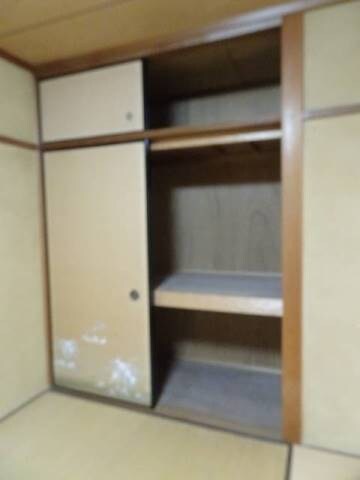 物件内観写真31　(押入)