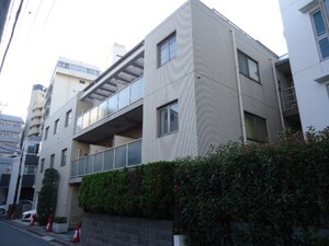 コムロンド千駄ヶ谷フラッツ外観写真