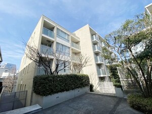 ル・シヤージュ神宮前外観写真
