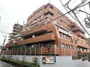 白金グランドハイツ外観写真