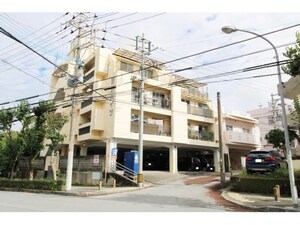 楚辺ハイツ外観写真