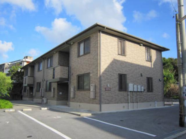 バロン首里平良