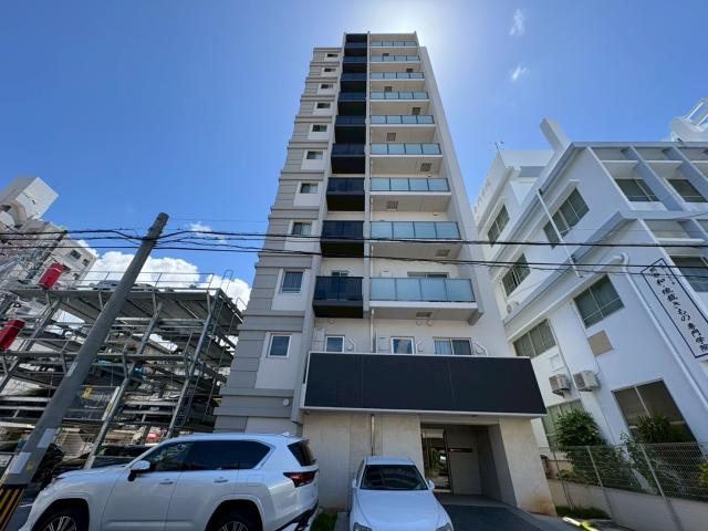 サンレジデンス泊