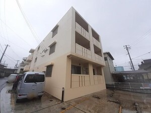 フラン・レアーレ外観写真