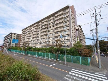 府中住吉町住宅4号棟外観写真