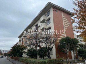 車返団地3街区8号棟外観写真
