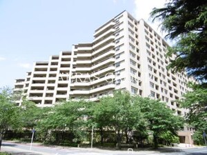 グランソシエ国立イーストウイング外観写真