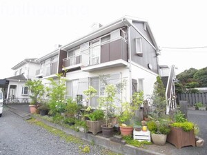 ウエストウイングせきね外観写真