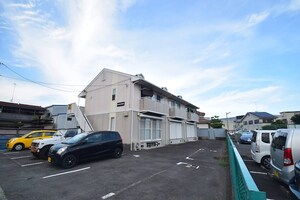 ハイツプリズム外観写真