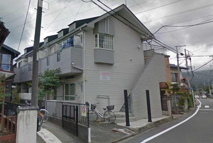 ハイツ村石