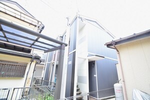 リベルテハイムANU外観写真