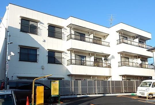 ファーストライフ伊勢原