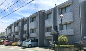 ロイヤル二俣川A棟外観写真
