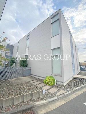 apartments F1外観写真