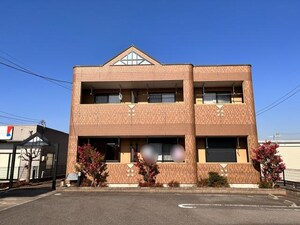ヴォーノシロスナ外観写真