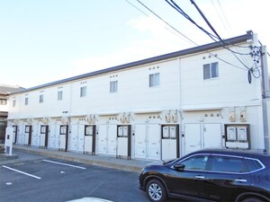 レオパレス半城土中町外観写真