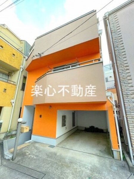 北区岩淵町貸家外観写真