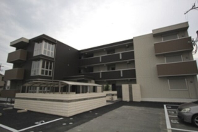 リノ　ムアの物件外観写真