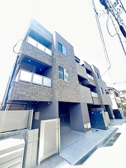 エヌエムキャトフヴァントゥレーズノースの物件外観写真