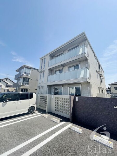 ドエル　エミネンス外観写真