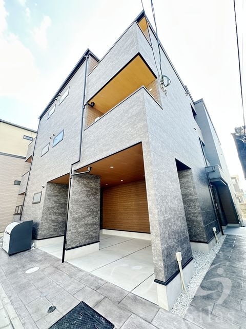 セレニティ法善寺の物件外観写真