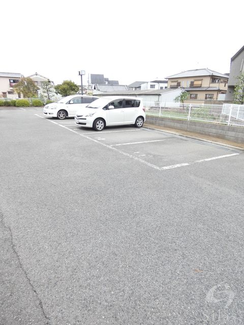 グランソレイユK＆J壱番館