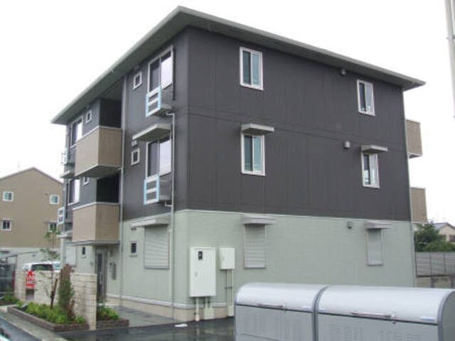 リザイア　Ａ棟の物件外観写真