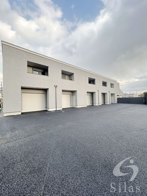 Toms garage