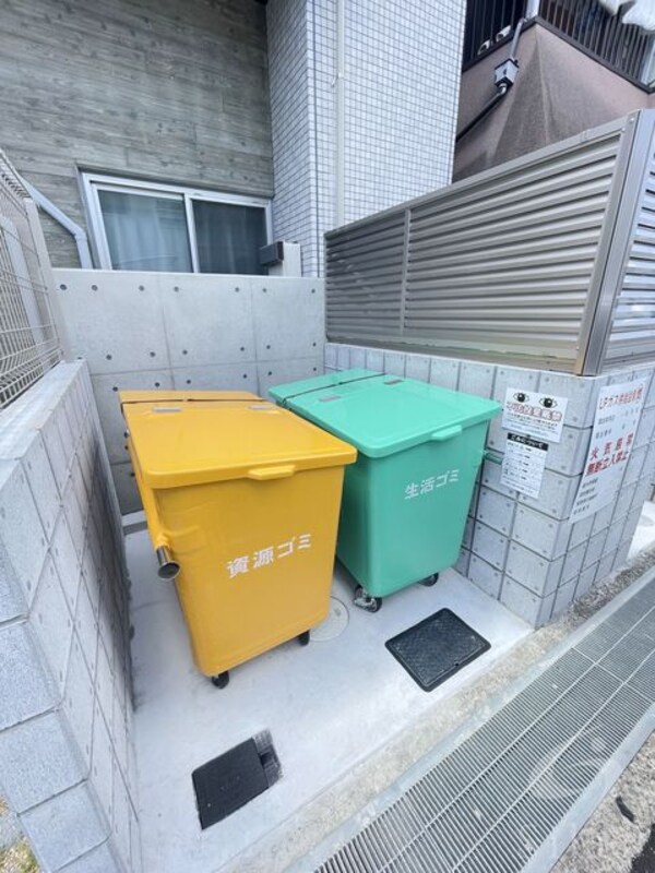 敷地内/建物