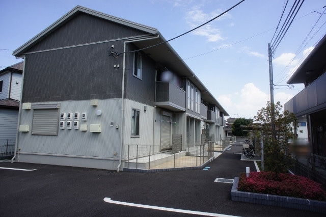 クオーレ雨ヶ谷の物件外観写真