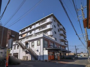 メゾン白銀556外観写真