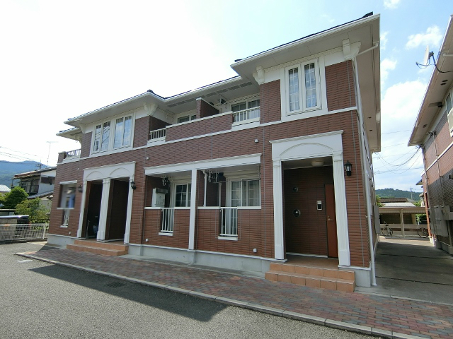 ヴィラ・大堀端 B