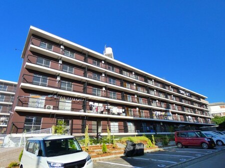 高津橋農住団地B棟外観写真