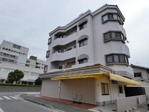 中西第二ハイツ外観写真