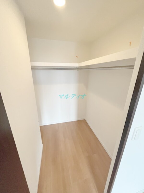 収納(ウォークインクローゼット)
