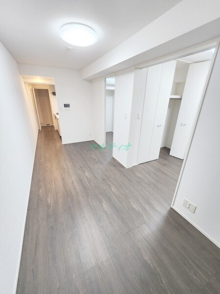 物件内観写真4　(洋室)