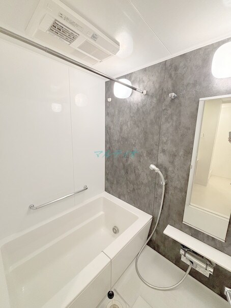 物件内観写真3　(浴室)